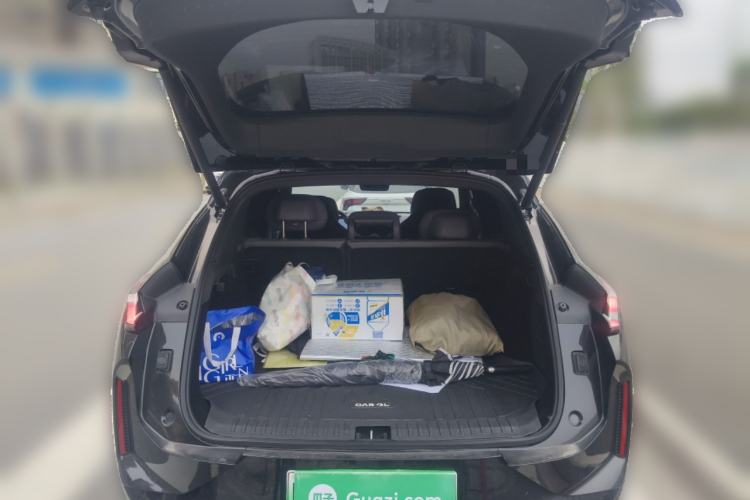 Used Lynk & Co 08 EM-P 2025 120km Long-Range Halo Trunk