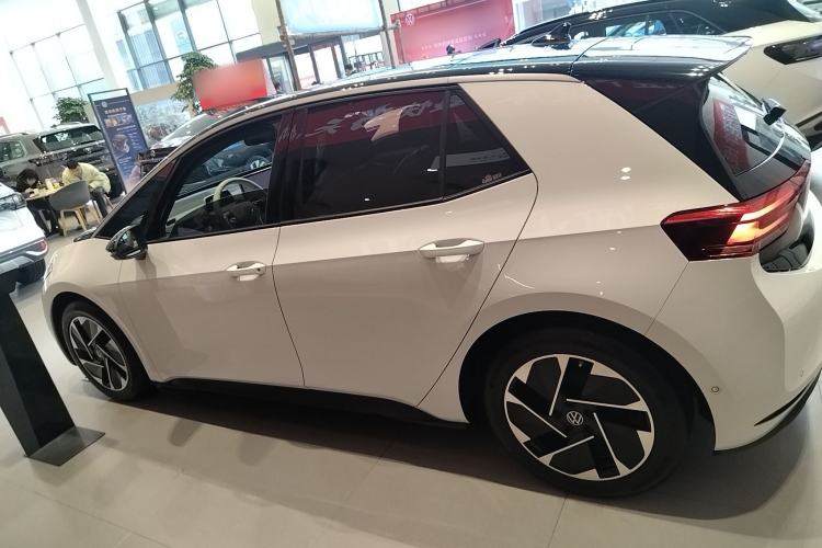 Used Volkswagen ID.3 2025 Smart Edition Ultra-Intelligent Oxygen Version