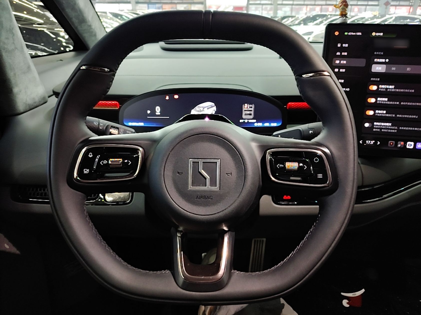 Zeekr MIX 2025 Long-Range Intelligent Driving Edition — снимка 13