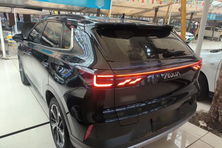 Used Dongfeng Aeolus Huge 2022 Mach Dual-Motor 1.5T MHD Dare-to-Dream Edition
