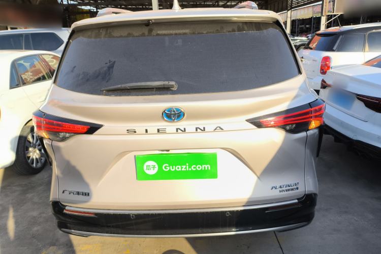 Used Toyota Sienna 2021 2.5L Hybrid Platinum Edition