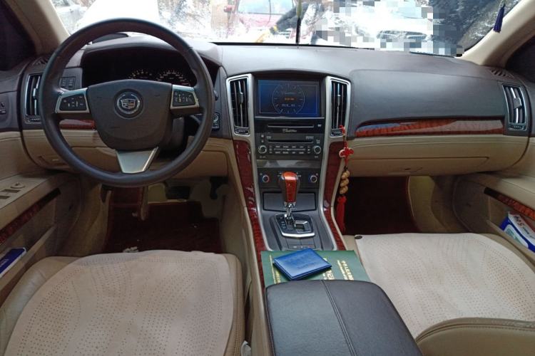 Used Cadillac SLS Seville 2011 2.0T Elite Edition Center Console