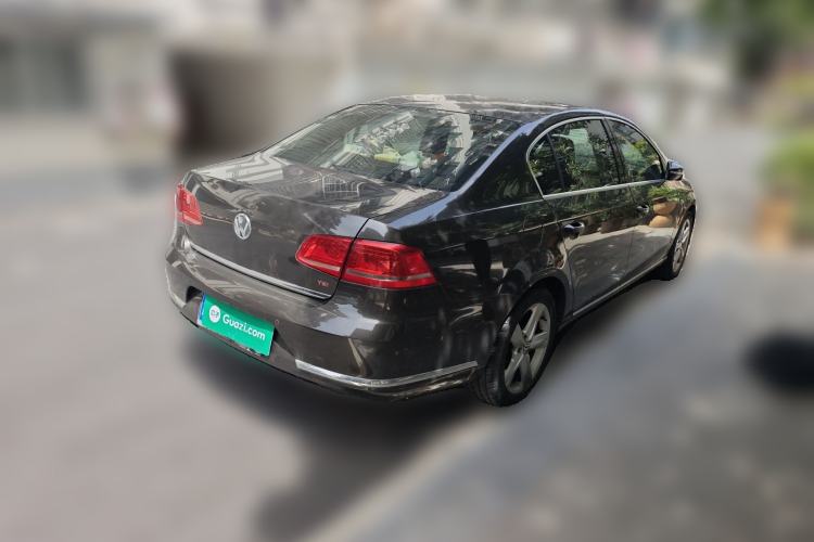 Used Volkswagen Magotan 2015 2.0 TSI Prestige Model Rear Right 45 Deg