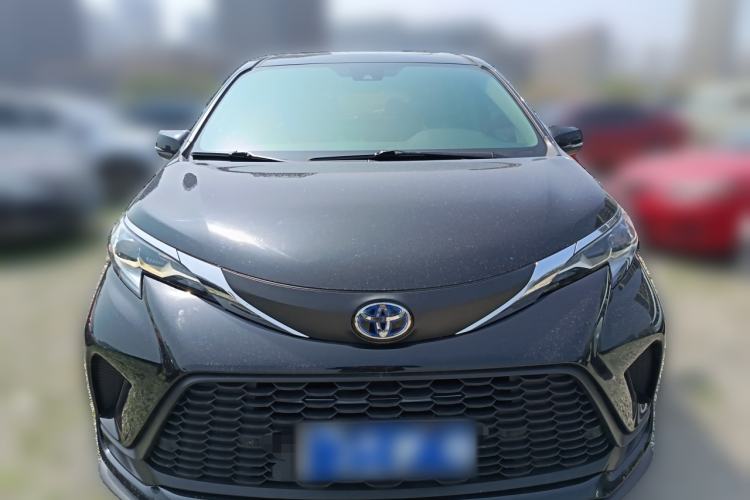 Used Toyota Granvia 2023 2.5L Hybrid Comfort Edition Front