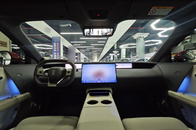 Used Avatr 06 2025 Pro Range-Extended Edition Interior 7