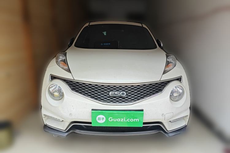 Used Infiniti ESQ 2014 1.6L Spontaneous Edition Front