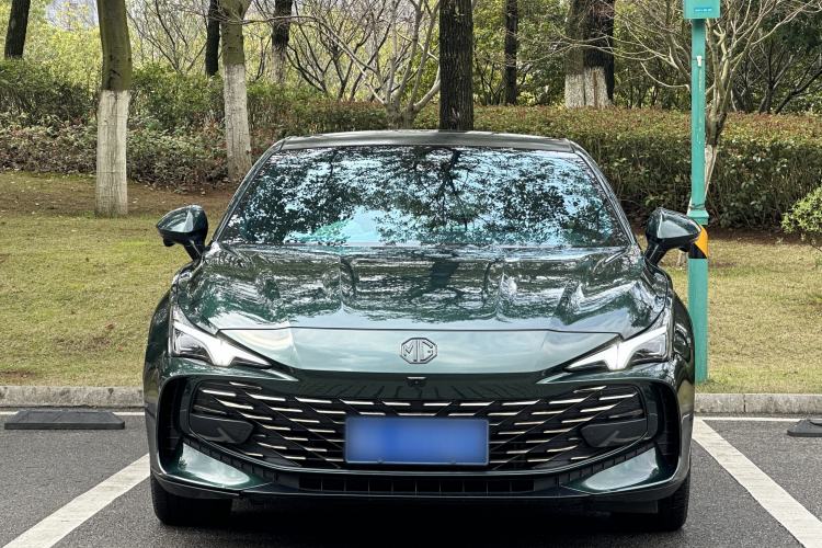 Used MG 7 2023 2.0T Automatic Trophy+ Ignition Glory Edition