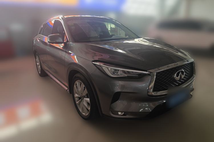 Used Infiniti QX50 2018 2.0T Four-Wheel Drive Elite Edition Front Right 45 Deg