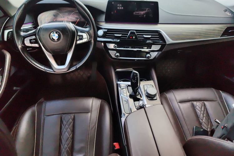 Used BMW 5 Series New Energy 2019 530Le Luxury Package
