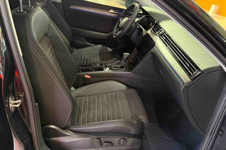 Used Volkswagen Magotan 2020 330TSI DSG Luxury Edition Interior 1