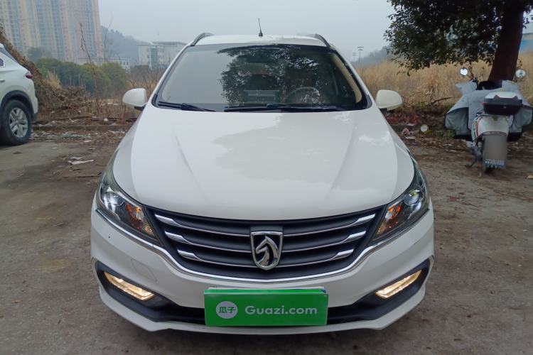 Used Baojun 310W 2017 1.5L Manual Comfort Version China V

