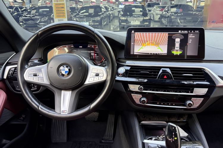 Used BMW 5 Series 2022 Second Facelift 525Li M Sport Package