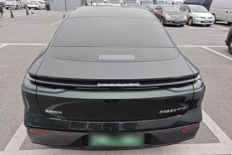 Used Geely Galaxy 8 2025 130km EM-P Starship Edition
