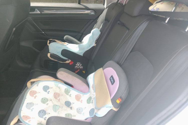 Used Volkswagen Golf Sportsvan 2018 230TSI Automatic Luxury Model Left Rear Seat