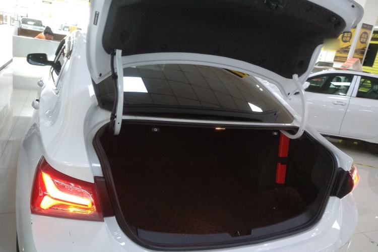 Used Chevrolet Malibu XL 2022 535T Automatic Sport Edition Trunk