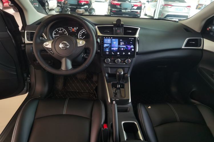 Used Nissan Sylphy 2024 Restyled Version 2 Classic 1.6XE CVT Comfort Edition Center Console