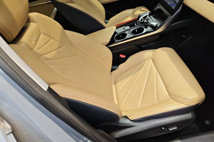 Used Geely Auto FX11 2023 1.5TD DCT Prestige Edition
