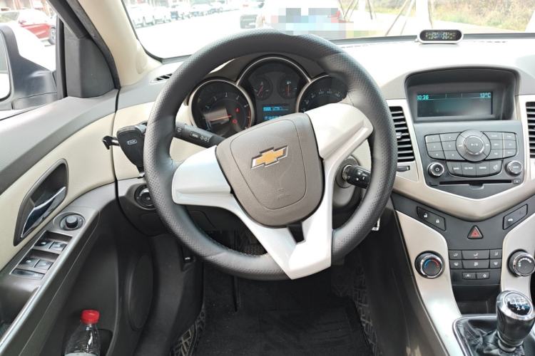 Used Chevrolet Cruze 2015 1.5L Classic SL MT