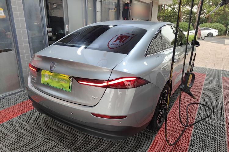 Used Roewe D7 2023 DMH 125km Flagship Edition Rear Right 45 Deg