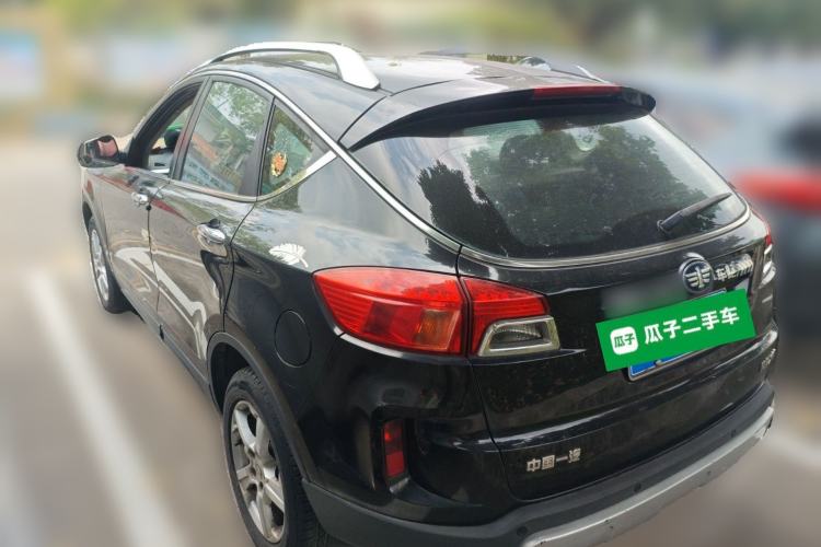 Used Bestune X80 2013 2.0L automatic comfort version
