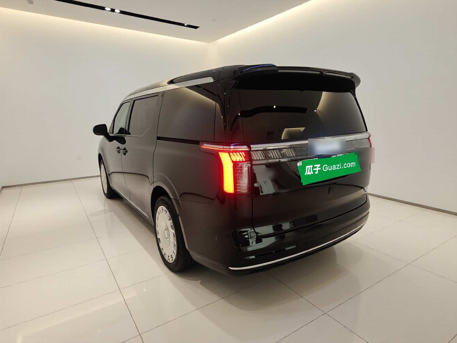 Zeekr 009 2024 GAC Trumpchi — снимка 4