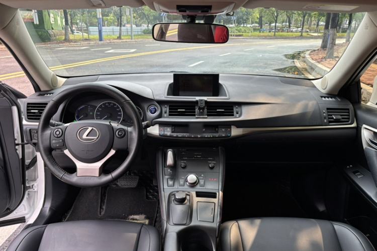 Used Lexus CT 2017 CT200h Comfort Edition Monochrome China V Standard