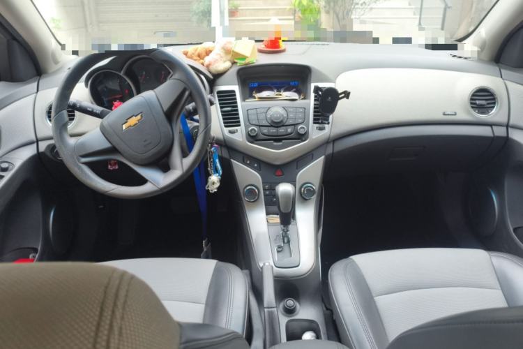 Used Chevrolet Cruze 2013 1.8L SE AT
