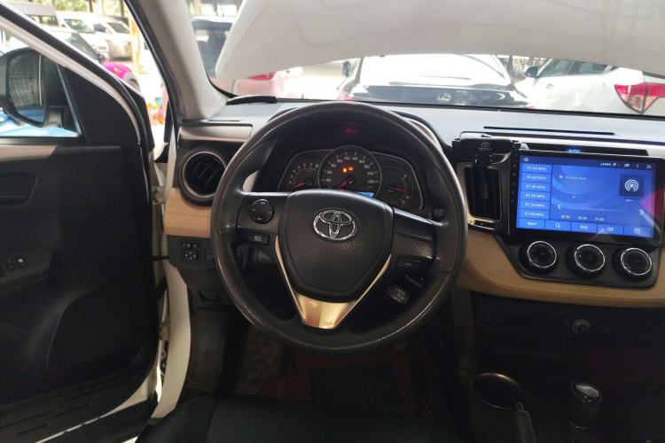 Used Toyota RAV4 2013 2.0L CVT Two-Wheel Drive Urban Edition