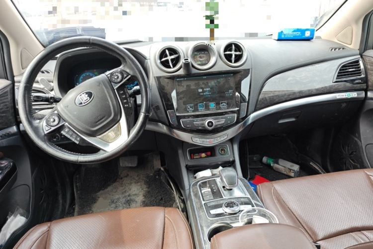 Used BYD Tang New Energy 2015 2.0T Four-Wheel-Drive Flagship Model