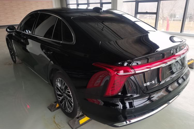 Used Hongqi H5 2025 2.0T Automatic Flag Edition – 500 000 Units Commemorative Version