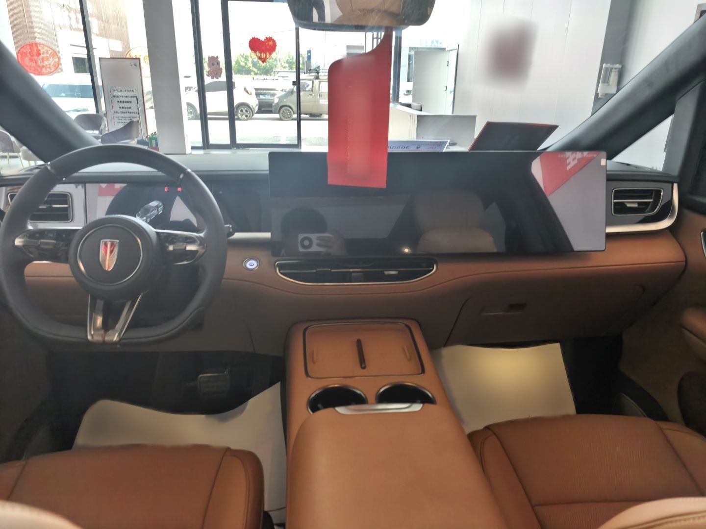 Hongqi HQ9 PHEV 2026 Model 2.0T Four-Wheel Drive Luxury Edition — снимка 18