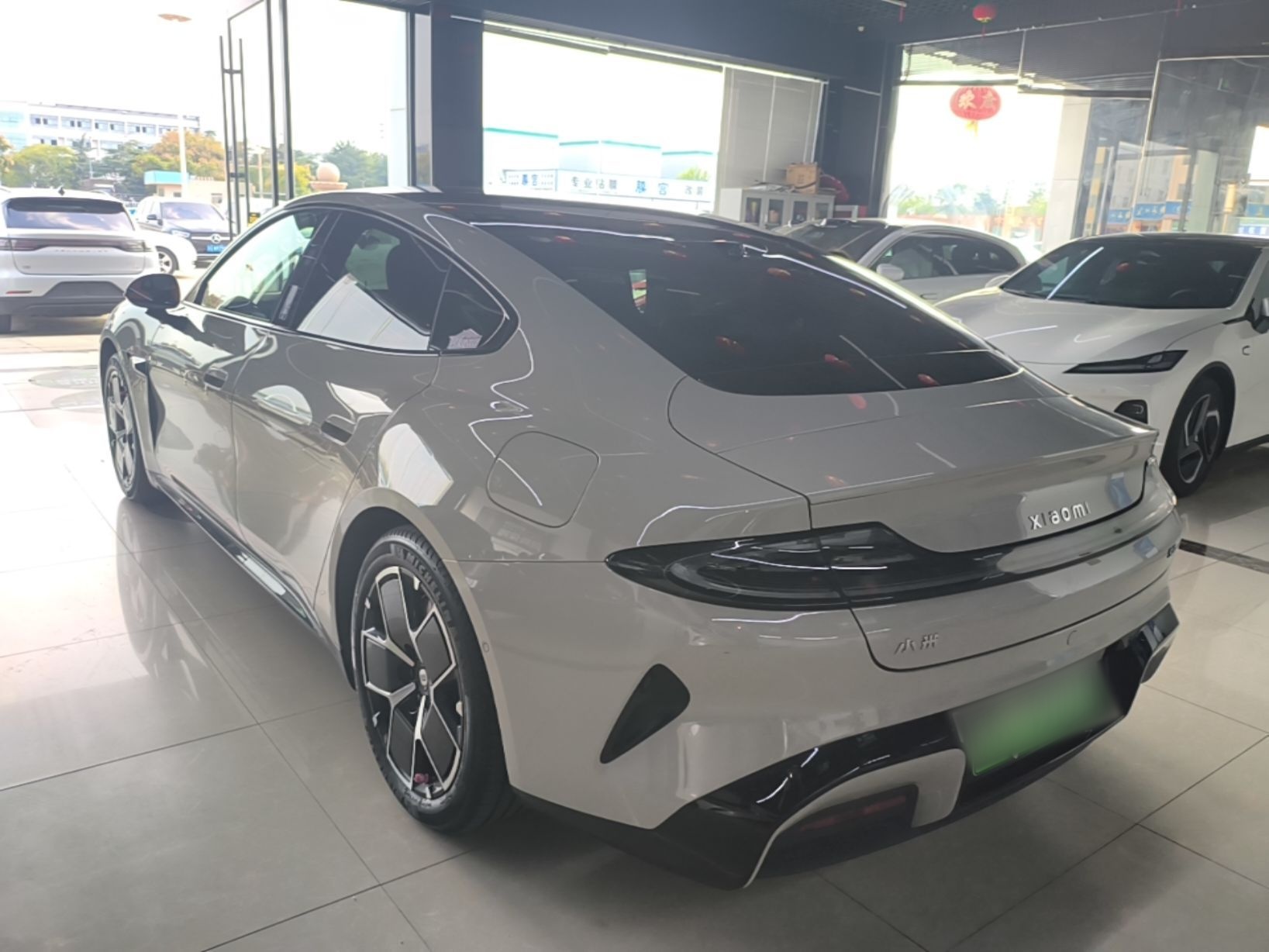 Xiaomi Auto SU7 2024 Rear-Drive Standard Founder Edition — снимка 4