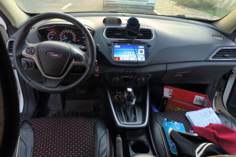 Used Ford Escort 2017 Happiness Edition 1.5L Automatic Fashion Version
