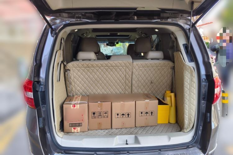 Used Buick GL8 2014 3.0L GT Luxury Business Haoya Edition Trunk