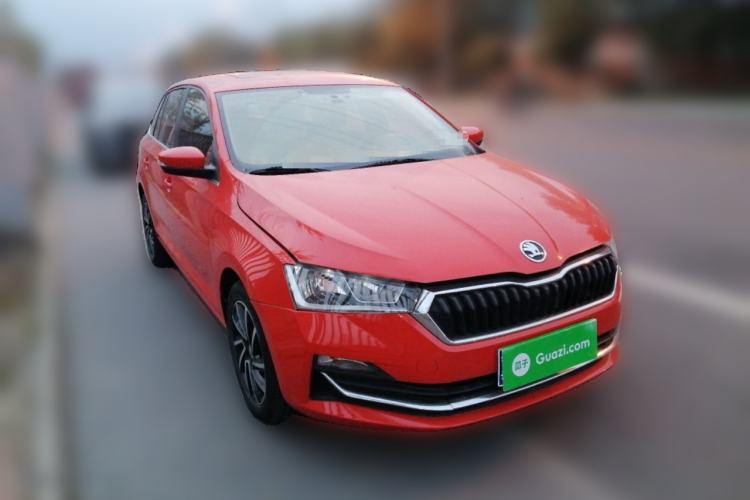 Used Skoda Rapid Spaceback 2020 1.5L Automatic Comfort Edition Front Right 45 Deg