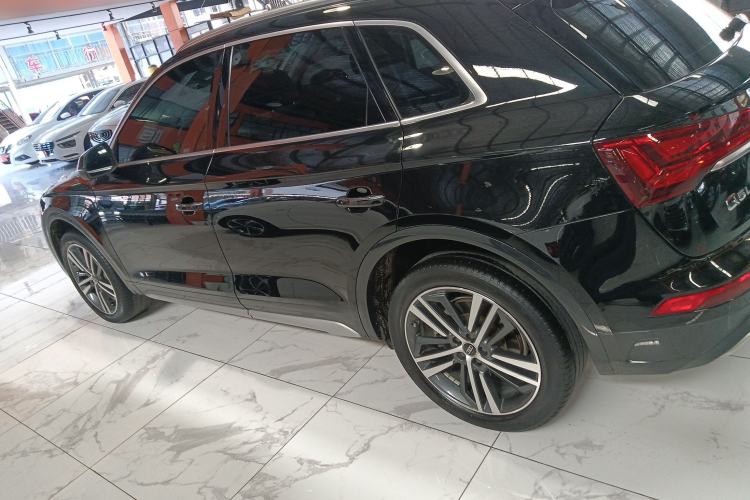 Used Audi Q5L 2022 40T Fashionable and Elegant Model
