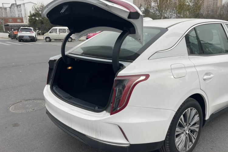 Used Hongqi E-QM5 2024 500km Range Edition
