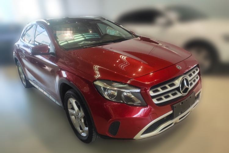 Used Mercedes-Benz GLA 2017 GLA 200 Sport Edition Front Right 45 Deg