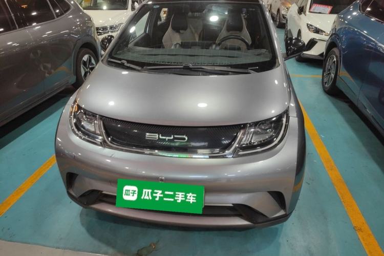 Used BYD Dolphin 2023 420 km Fashion Edition Front