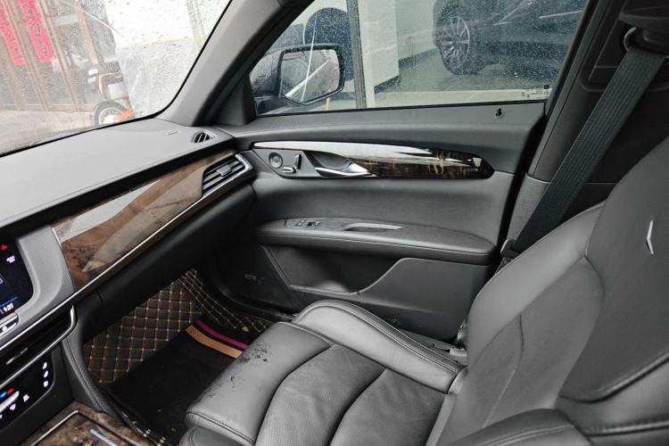 Used Cadillac CT6 2022 28T Luxury Edition Interior 7