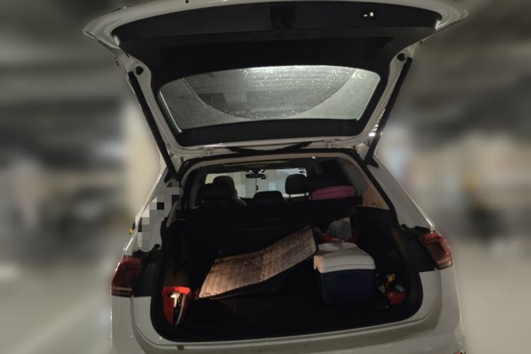 Used Volkswagen Tiguan L 2017 330TSI Automatic Two-Wheel Drive Flagship Edition Trunk