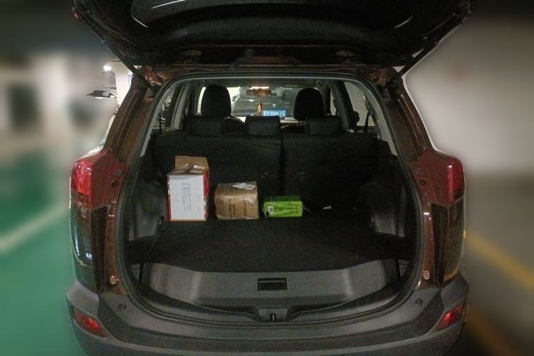 Used Toyota RAV4 2015 2.0L CVT Two-Wheel Drive Fashion Edition