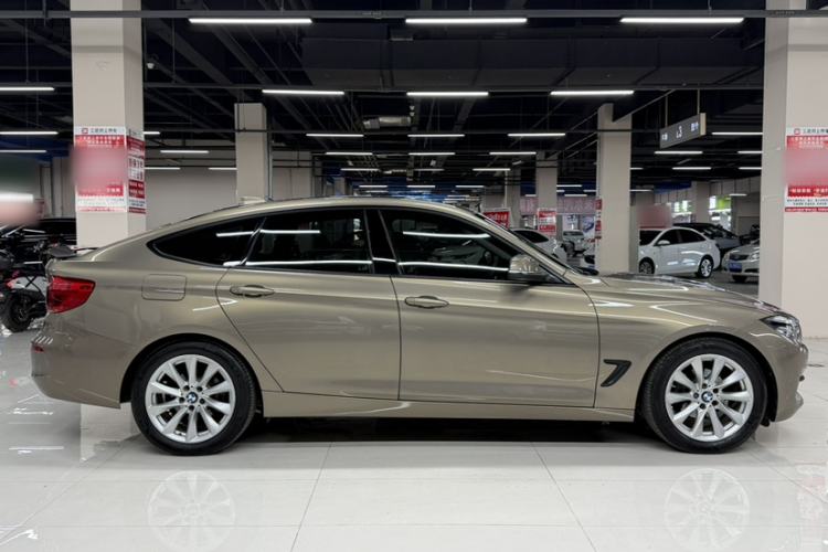 Used BMW 3 Series GT 2018 320i Sport Edition
