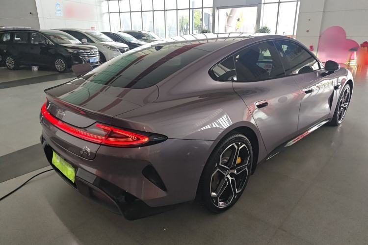 Used Xiaomi Auto SU7 2024 Rear-Drive Long-Range Intelligent Driving Version Rear Right 45 Deg