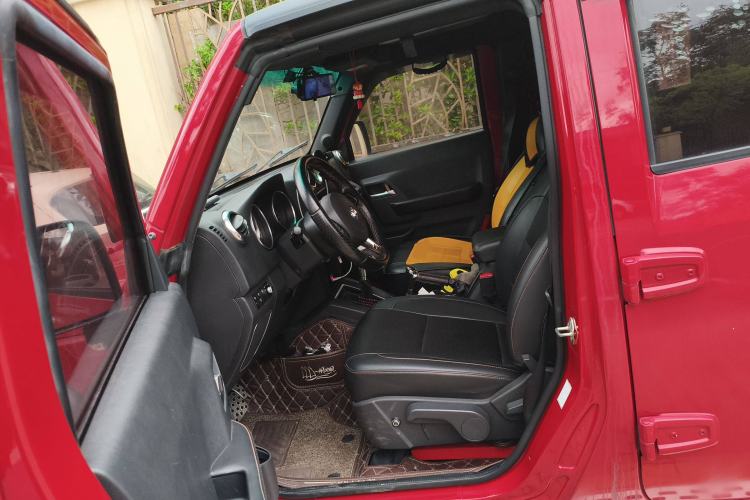 Used BAIC Off-Road BJ40 2016 40L 2.3T Automatic All-Wheel Drive Premium Edition Left Front Seat