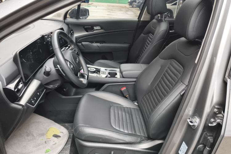 Used Kia Sportage (Chinese Domestic Model) 2023 2.0T Two-Wheel-Drive Prestige Edition
