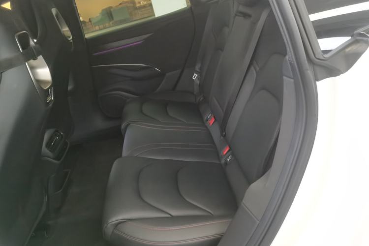 Used Xiaomi Auto SU7 2024 Rear-Drive Long-Range Intelligent Driving Version
