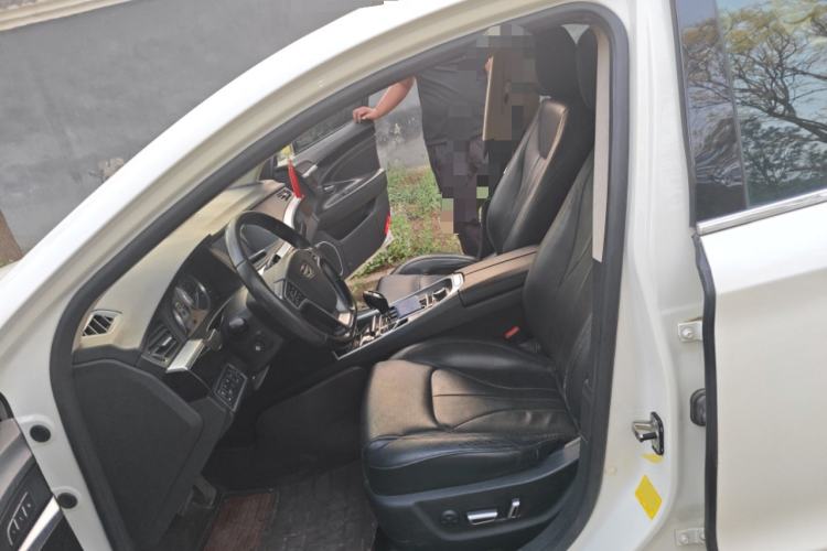 Used Geely Auto Emgrand GT 2015 1.8T Flagship Model
