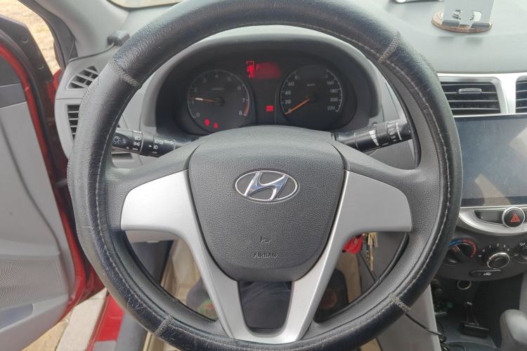 Used Hyundai Verna (older generation) 2010 Sedan 1.4L Automatic Comfort Model GS
