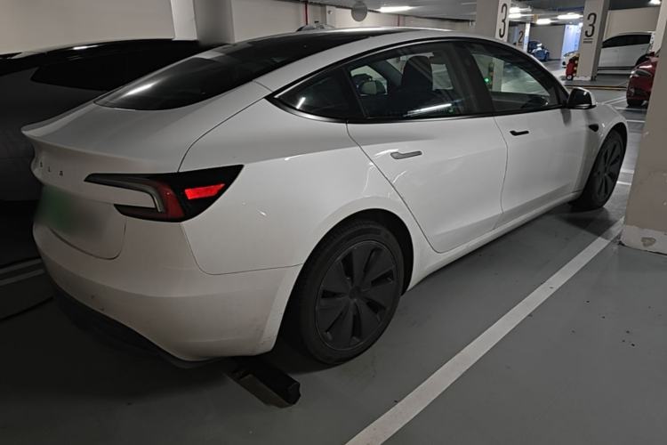 Used Tesla Model 3 2025 Model Revised Rear-Wheel-Drive Version
